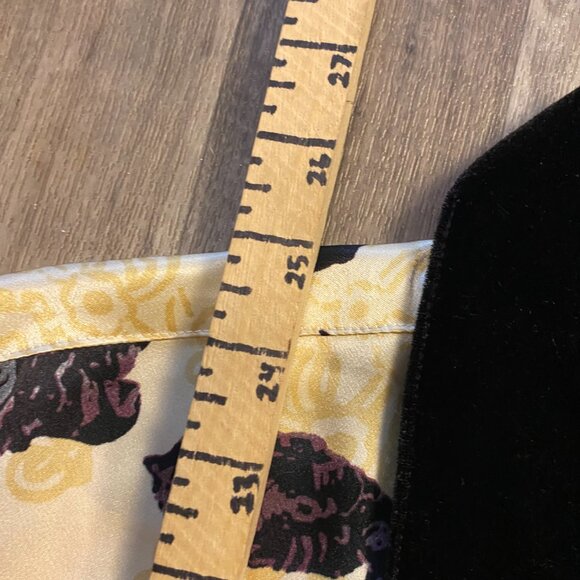 Vintage JH Collectibles Velvet Hem Button Down Blouse Size XL - Picture 7 of 7